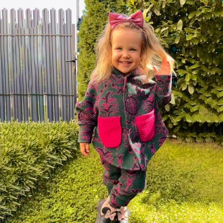 Compleuri din Lână - Set Capă + Pantalon copii din lână Fucsia Motive - H. Bebe