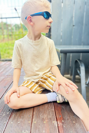 Muselina pentru copii - Set Tricou Bej și Pantalon Scurt Tricotat Dungi Maro Alb | H. Bebe| H. Bebe