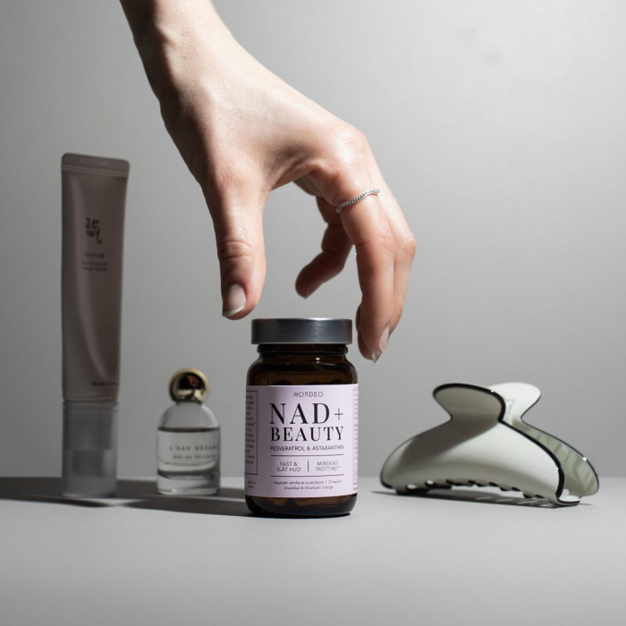 Nordbo NAD+ Beauty cu nicotinamide riboside, resveratrol, astaxantina si vitamina C. [2]