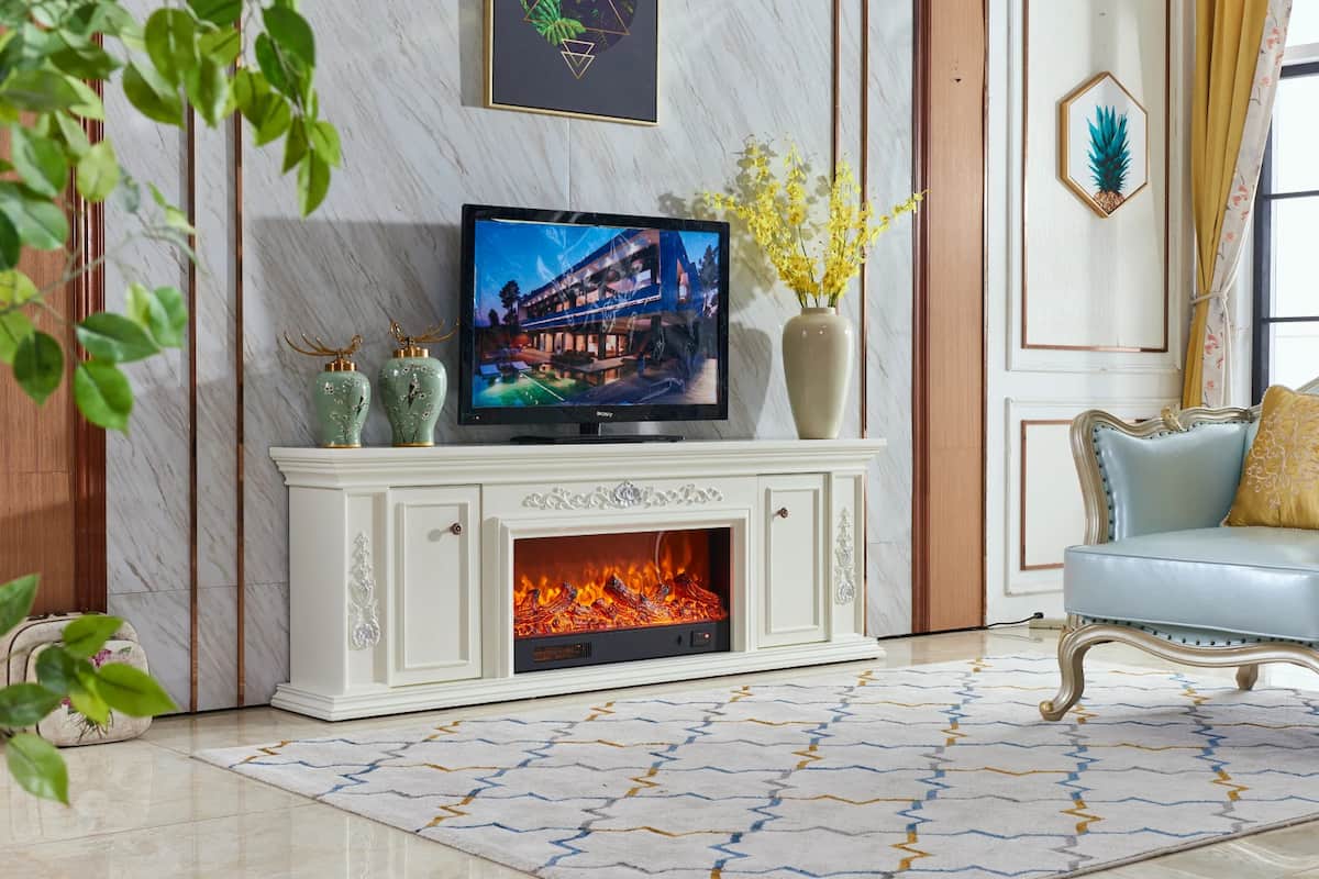 4. amenajare living cu semineu - un semineu electric incorporat in mobilier tip dulap sau comoda