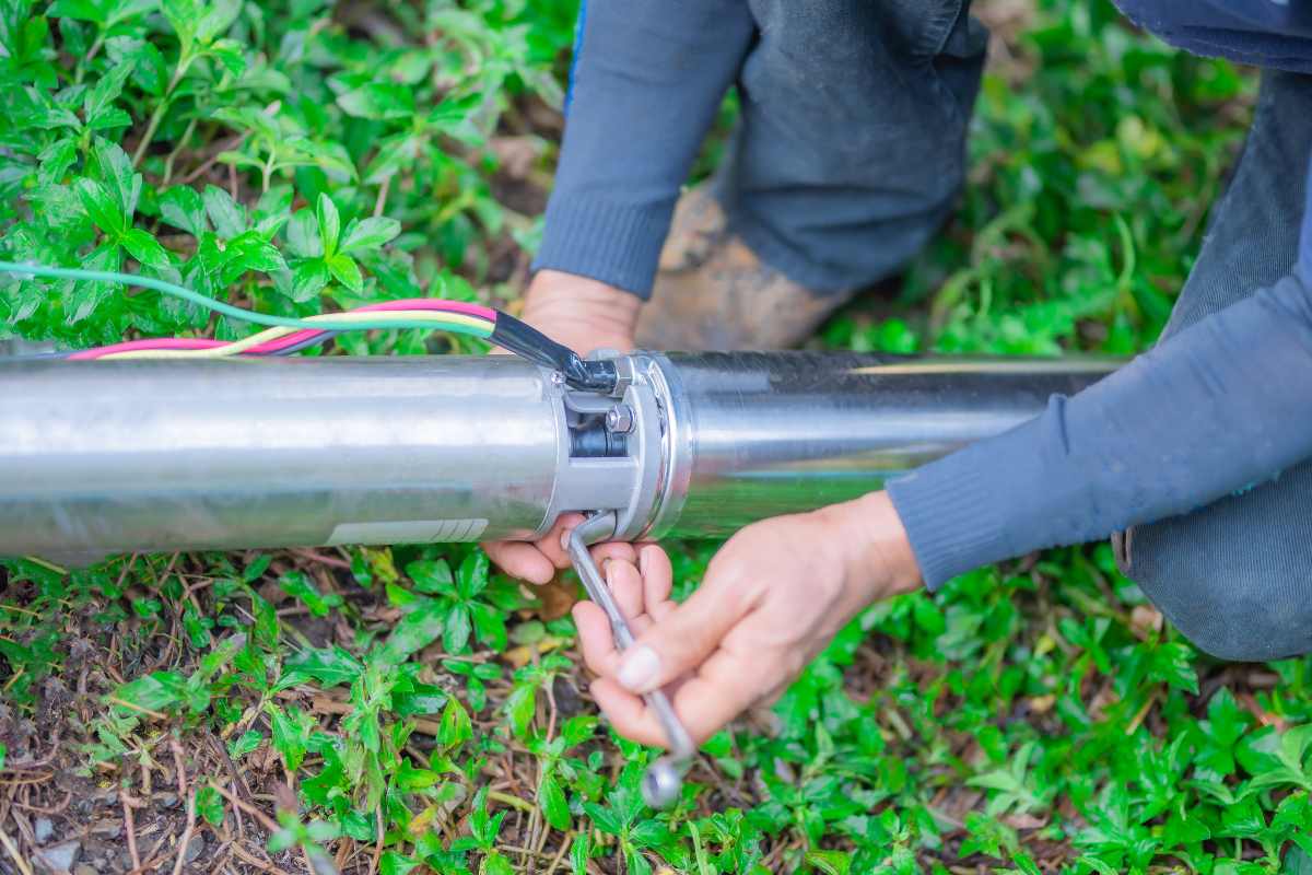 Unde se monteaza supapa de sens la pompa submersibila? Ghid practic