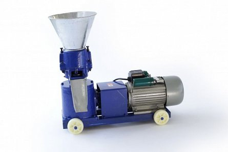Granulator de furaje,motor 2.2 kw,1400 rpm, 3 site, 90 kg/h [1]
