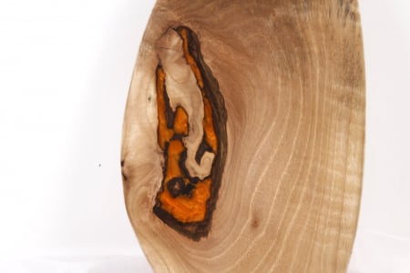Platou servire din lemn de nuc cu insertie de rasina epoxidica [4]