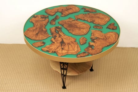 Masa rotunda din lemn de maslin inserat in rasina epoxidica cu pigment culoare verde [1]