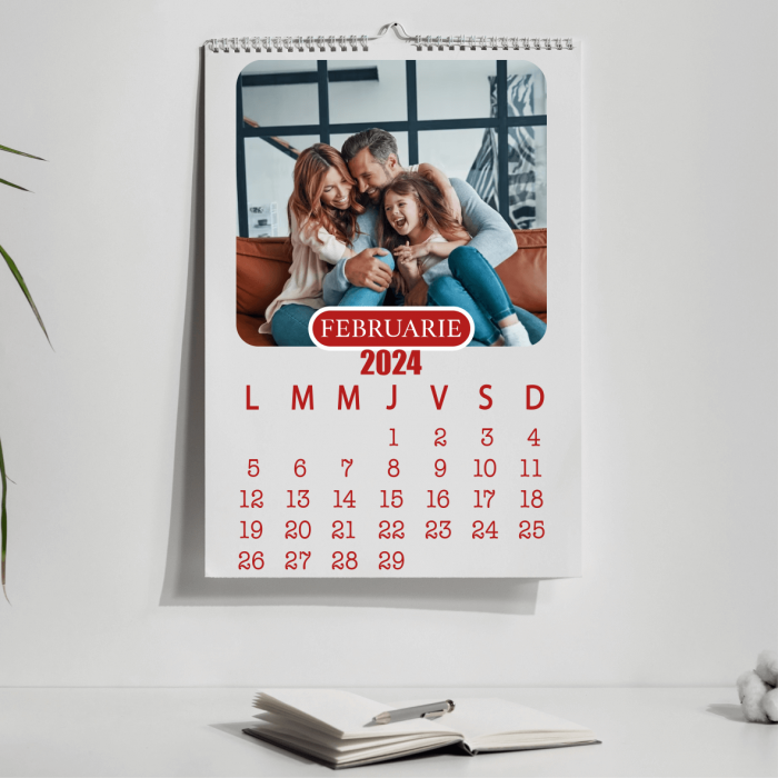 Calendar personalizat cu poze și text - Familie [3]