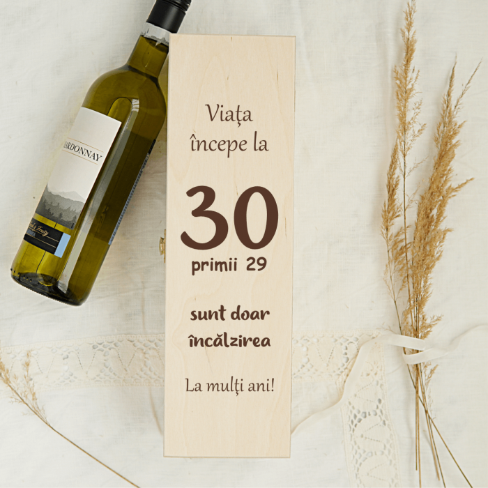 Cutie de vin personalizată - Viață începe la 30 de ani [1]