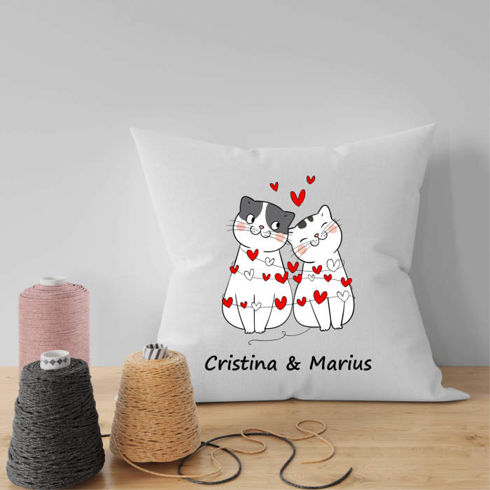 Pernă personalizată cu Nume - Pisicuțe [1]