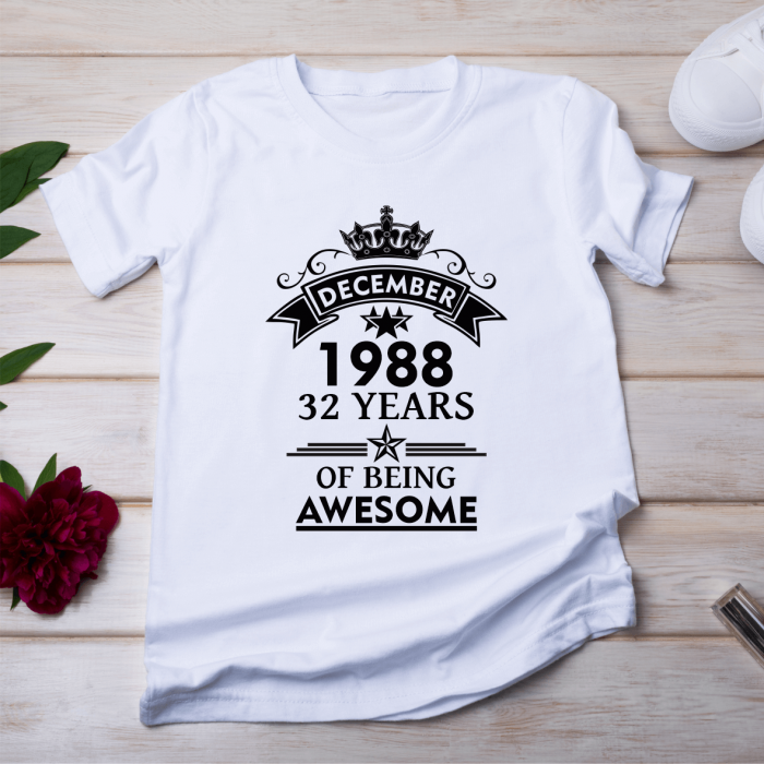 Tricou personalizat - Zi de naștere - BEING AWESOME [1]