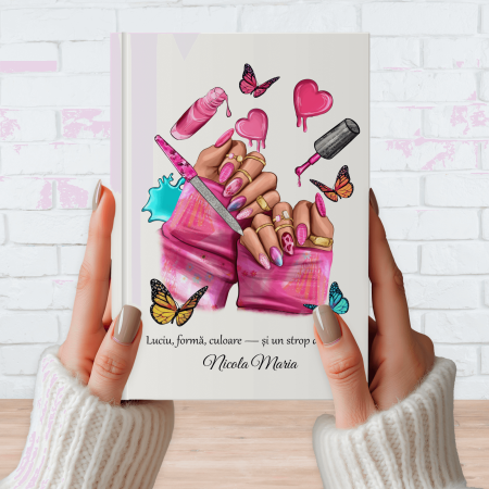 Agende personalizate - Agendă albă nedatată personalizată cu nume - Nails - M2