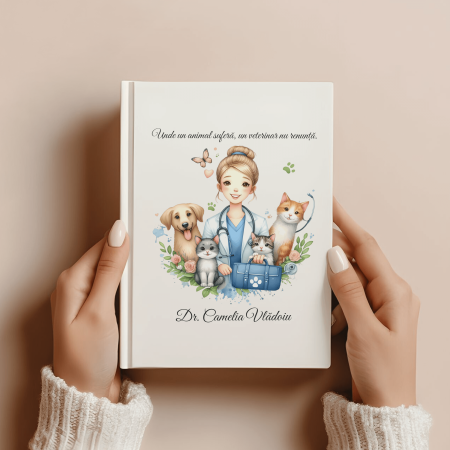 Cadouri pentru EA - Agendă personalizată albă nedatată - Nume și mesaj - Veterinar - M2