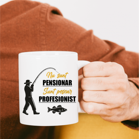Cani personalizate - Cană personalizată pentru pensionar - Nu sunt pensionar - Sunt pescar profesionist