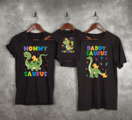 Seturi personalizate băieți - Set tricouri personalizate aniversare 1 an - Dino - Model băiat