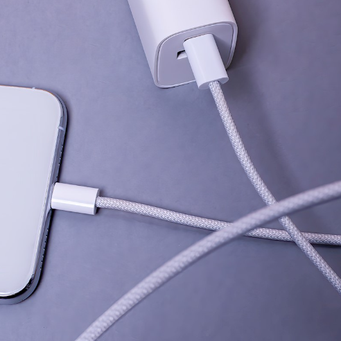 Cablu incarcare si transfer de date Maxlife MXUC-06, USB-C la Lightning , 1.0 m, 20W, gri [3]