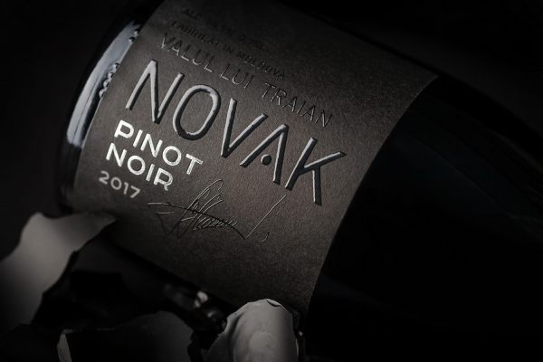 Novak Pinot Noir 2017 [2]