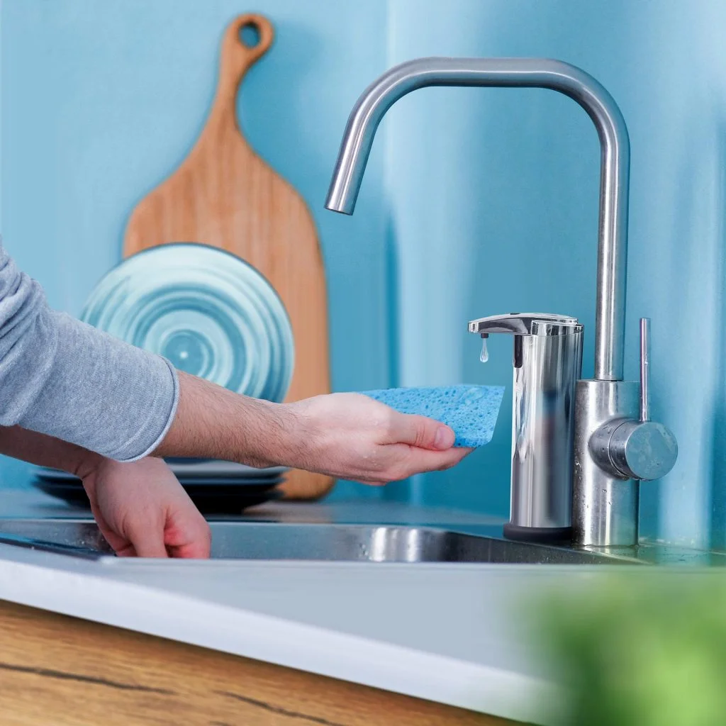 Dozator cu senzor infrarosu pentru sapun lichid din inox 250 ml [4]