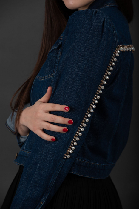 Geaca Denim Handmade cu decoratiuni aurii Bianca [3]