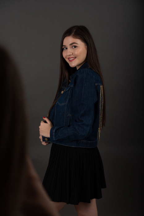 Geaca Denim Handmade Felicia cu decoratiuni aurii [2]