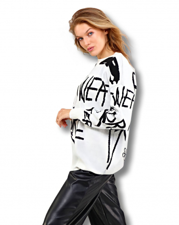 Pulovere - Pulover alb-negru cu model, Amore