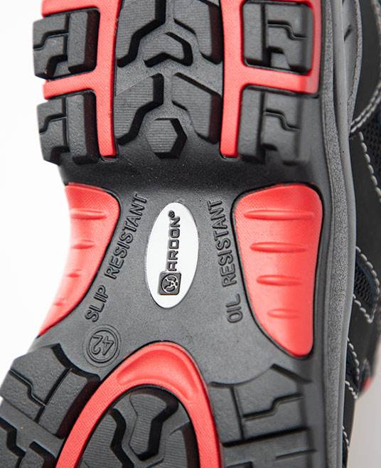 Bocanci de protectie cu bombeu compozit si lamela antiperforatie non-metalica FORE S1P SRC [5]