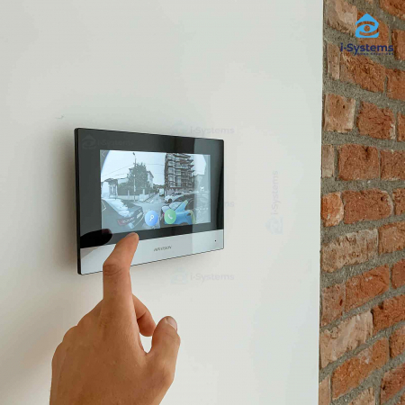 Kit videointerfon IP Hikvision DS-KIS603-P 1 familie, monitor 7" Full HD, WiFi 2.4 GHz, aparent [2]