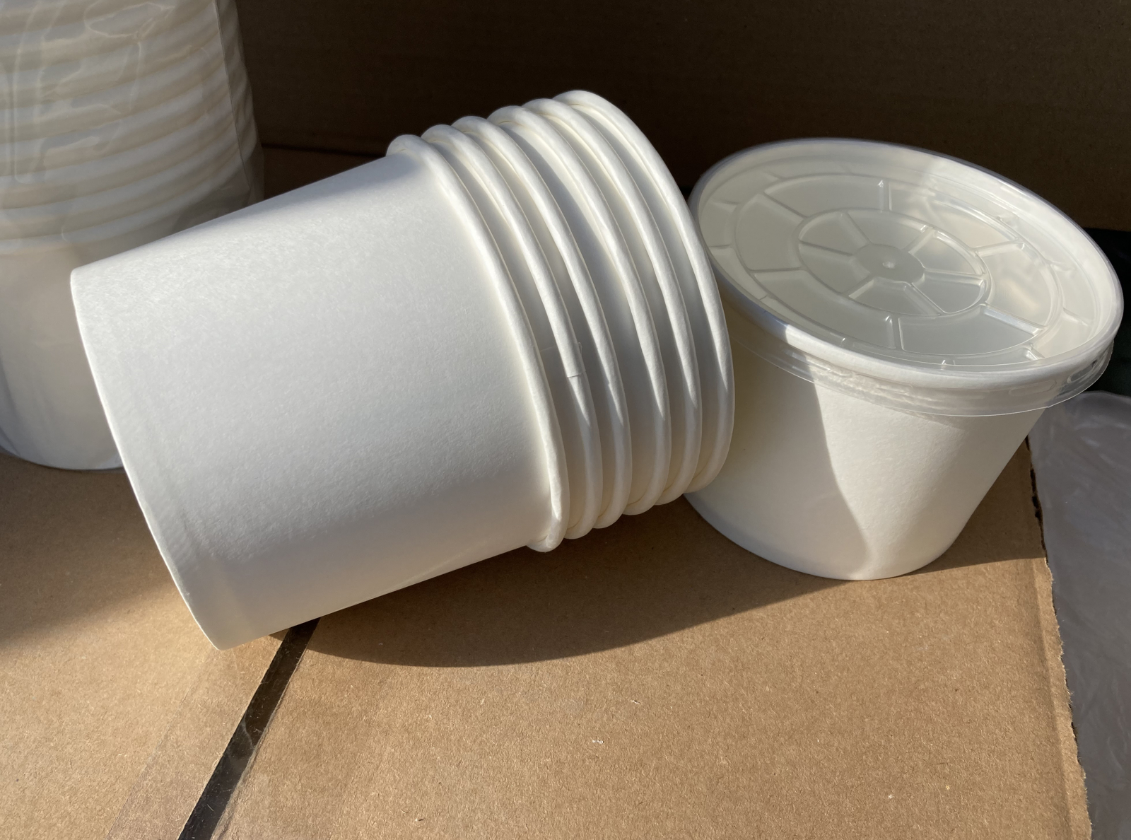 Plastic round containers 115mm 350ml 12oz white