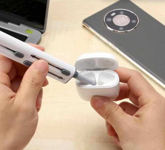 Kit de curatare 4 in 1 pentru AirPods, Earbuds, casti wireless, smartphone, tastatura, bord masina, Ideas4comfort, universal (alb/negru) [5]