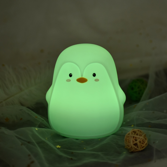 Lampa de veghe portabila cu 7 culori de LEDuri, Ideas4Comfort, silicon BPA-free, lavabila, reincarcabila USB, touch-control, Pinguin [10]