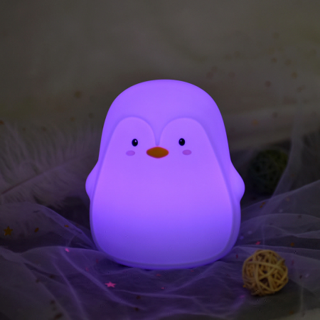 Lampa de veghe portabila cu 7 culori de LEDuri, Ideas4Comfort, silicon BPA-free, lavabila, reincarcabila USB, touch-control, Pinguin [5]