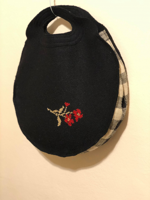Borsa de sarbatoare cusuta manual in Maramures cu motive traditionale [5]