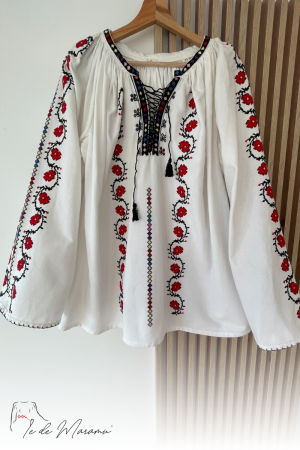 Ii traditionale femei - Ie Petruța