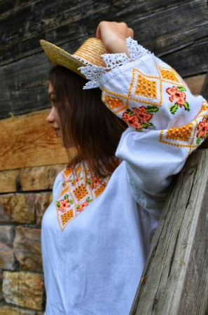 Ii traditionale femei - Ie traditionala Ioana