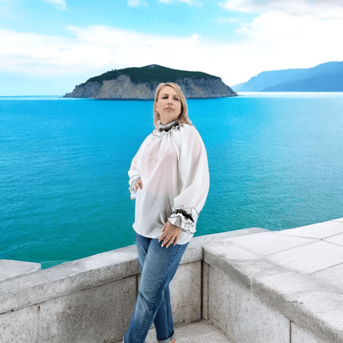 Bluza alba stilizata traditional Amalia 2 [9]