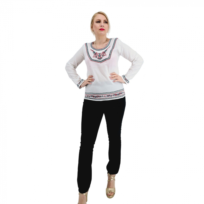 Bluza alba cu broderie - Cati 2 [3]