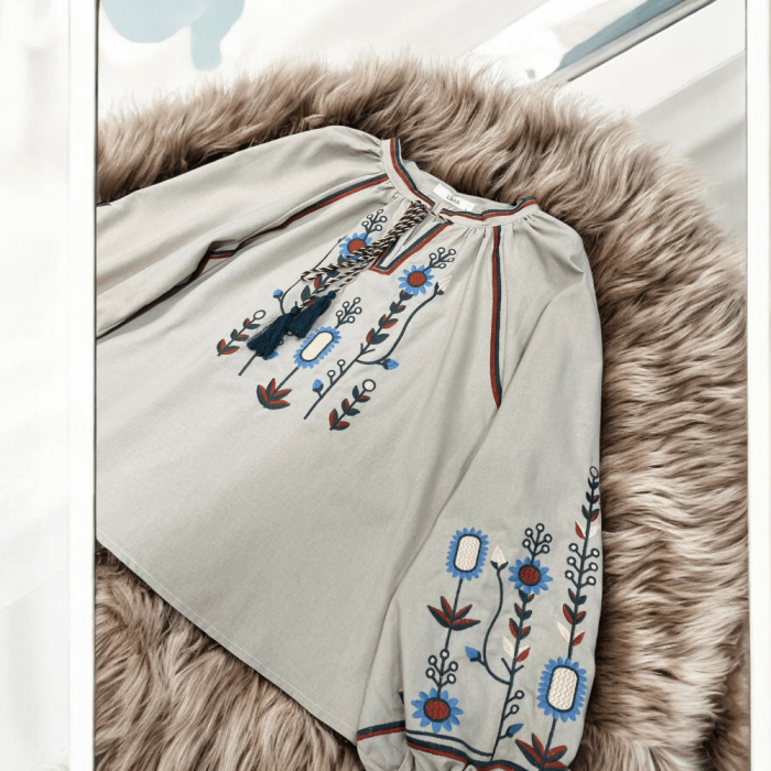 Bluza brodata cu motive florale - Alex [2]