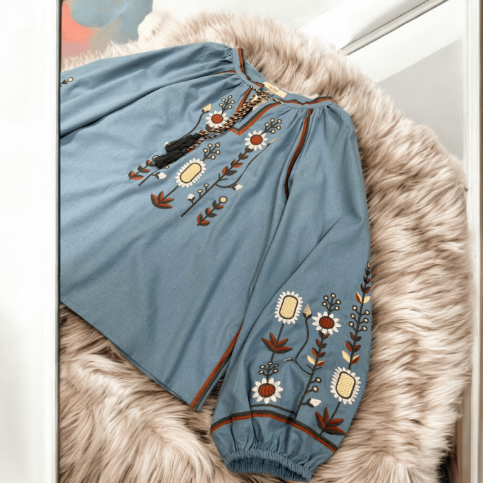Bluza brodata cu motive florale - Alex [3]
