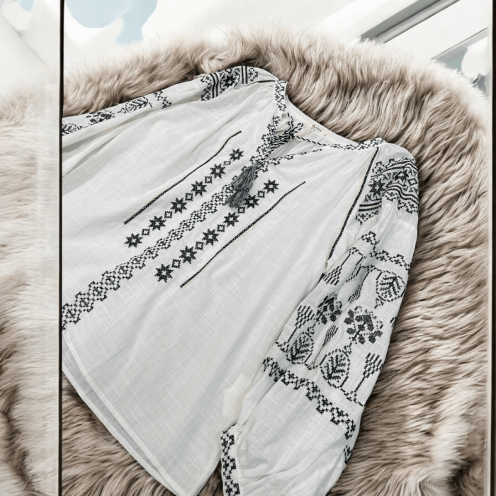 Bluza brodata cu motive geometrice - Lana [2]