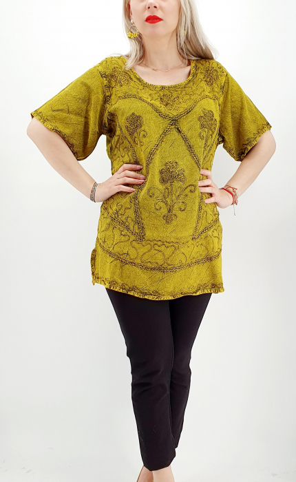 Bluza cu broderie miuta 7