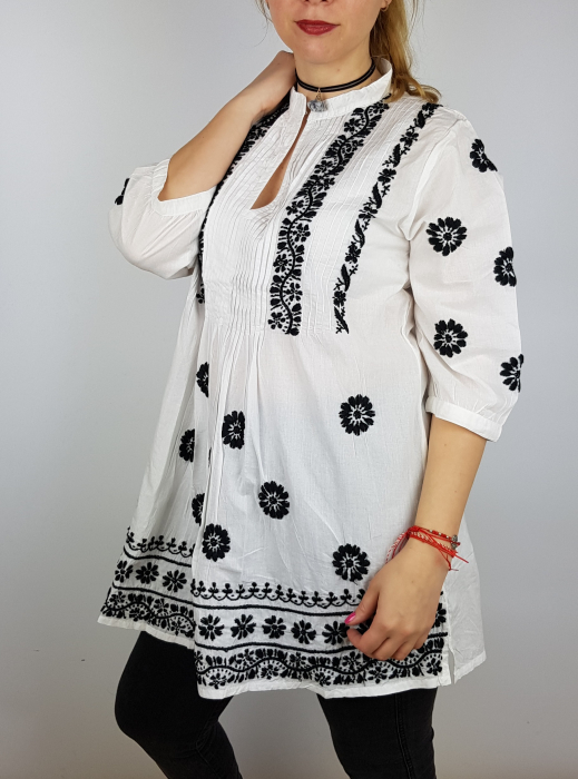 Bluza cu tematica traditionala victoria