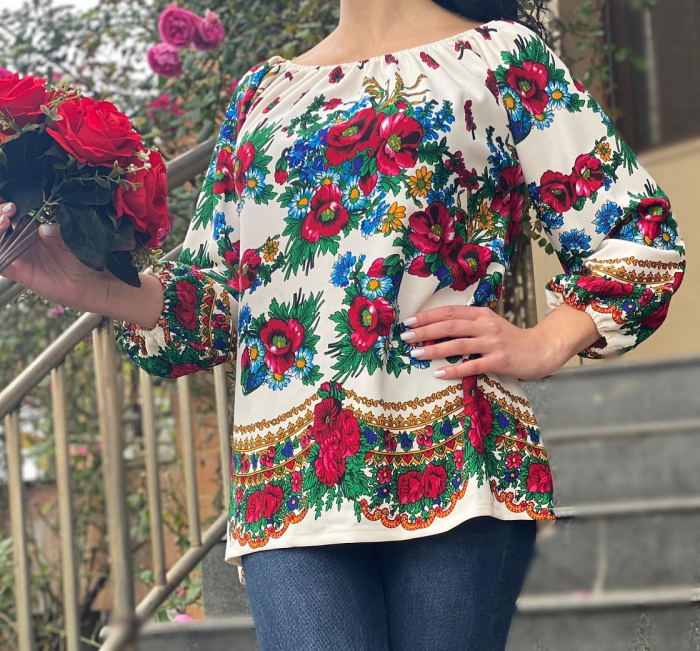 Bluza stilizata cu motive florale Sanziana 17 [3]