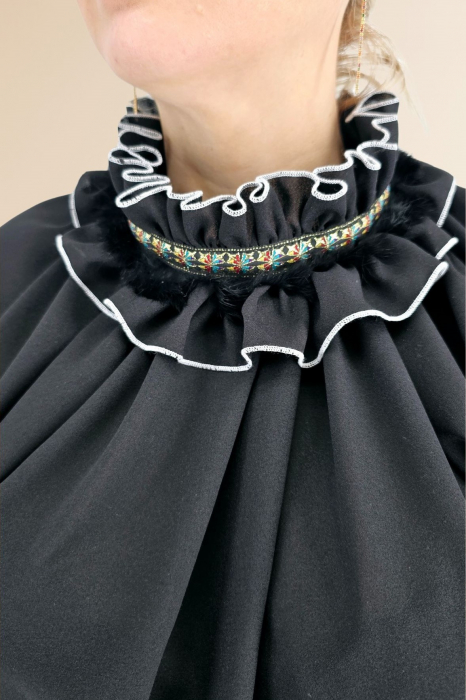 Bluza neagra stilizata traditional Amalia [13]