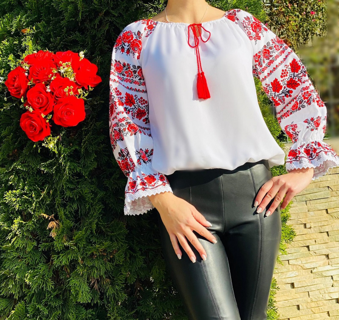 Bluza stilizata cu motive traditionale Margareta [2]