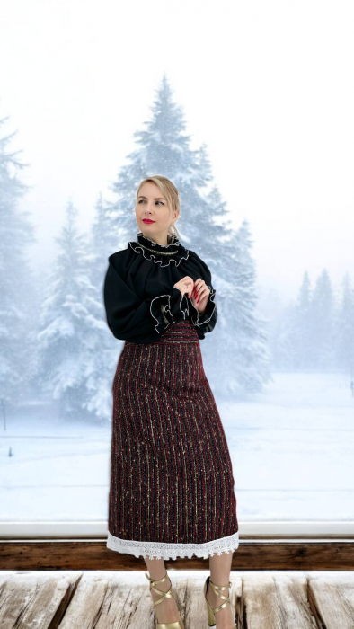Catrinta si brau traditionala cu fir de lame pentru dama - Silvia [8]