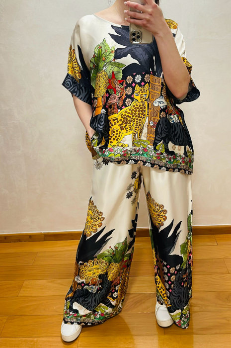 Set dama satinat cu imprimeu artistic ,   bluza lejera + pantaloni largi