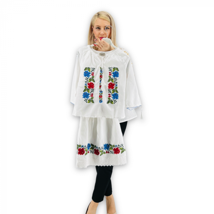Compleu fete cu broderie Delia 6 [5]