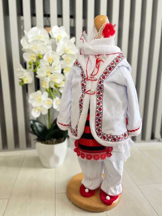 Costum national fetite Mira 13 [4]