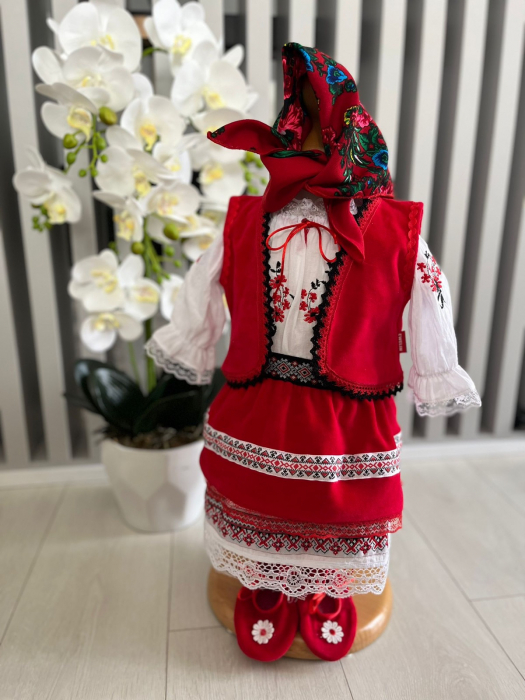 Costum national fetite Mira 10 [4]