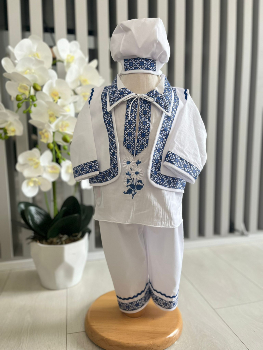 Costum National pentru baieti Raul 4 [5]