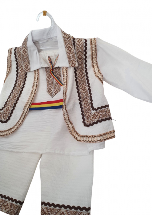 Costum National Titel 6 [2]