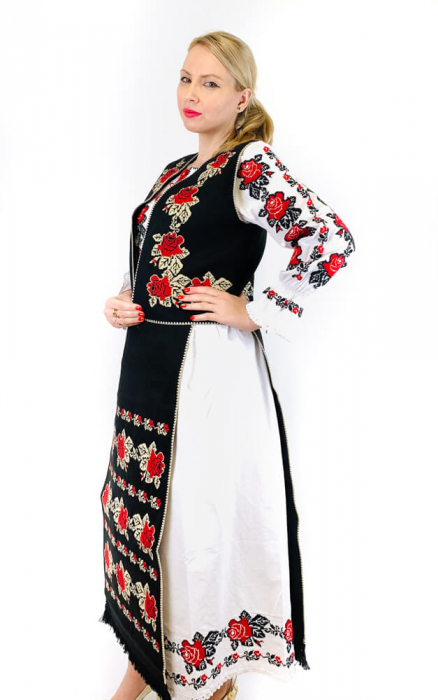 Costum Popular nr 2 - format din 5 piese [8]