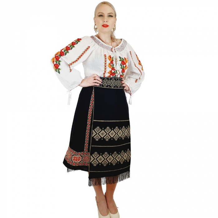 Costum Popular cu broderie traditionala Toni [7]
